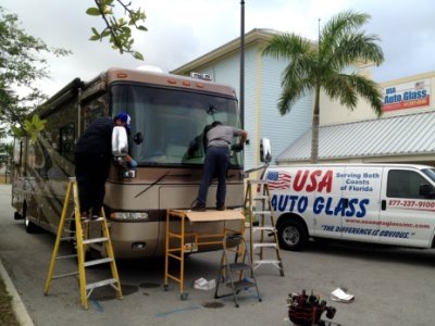 Overwhelming auto glass repairs and replacements may feels In Miami, Florida